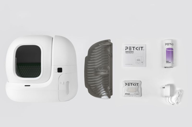 PURA MAX 2 self-cleaning litter box