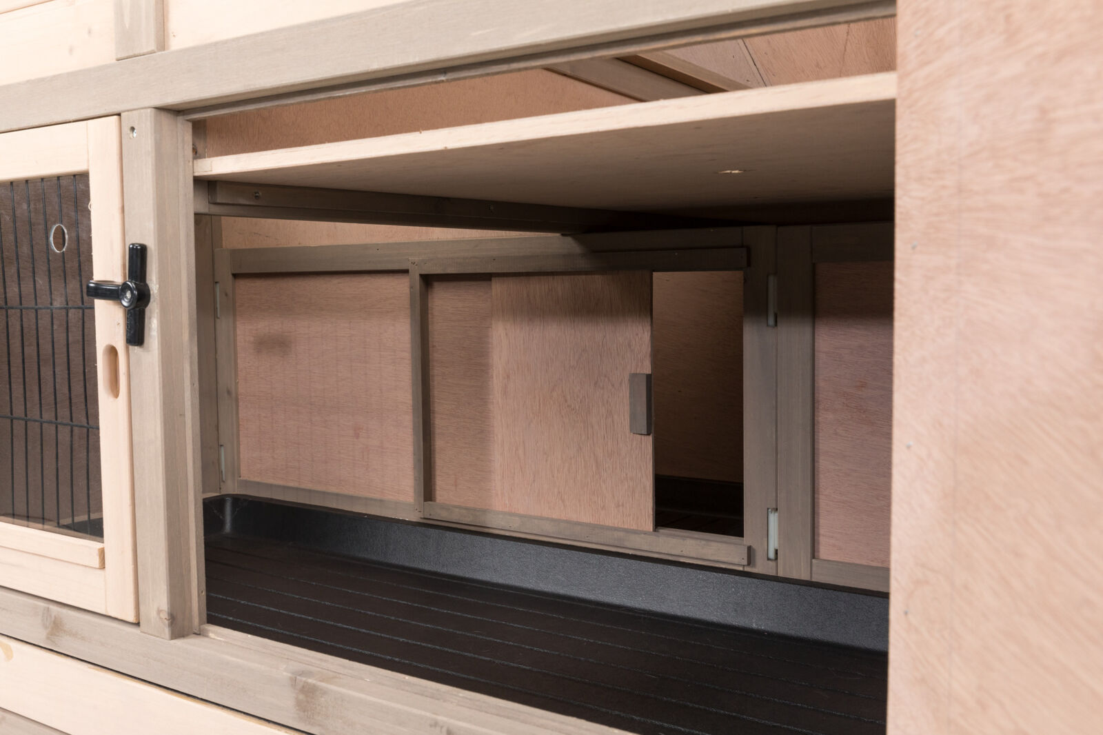 Natura small animal hutch XL with thermal insulation