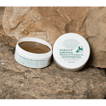 Undercover Hoof Care Paste