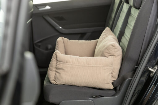 Siège de voiture, taupe