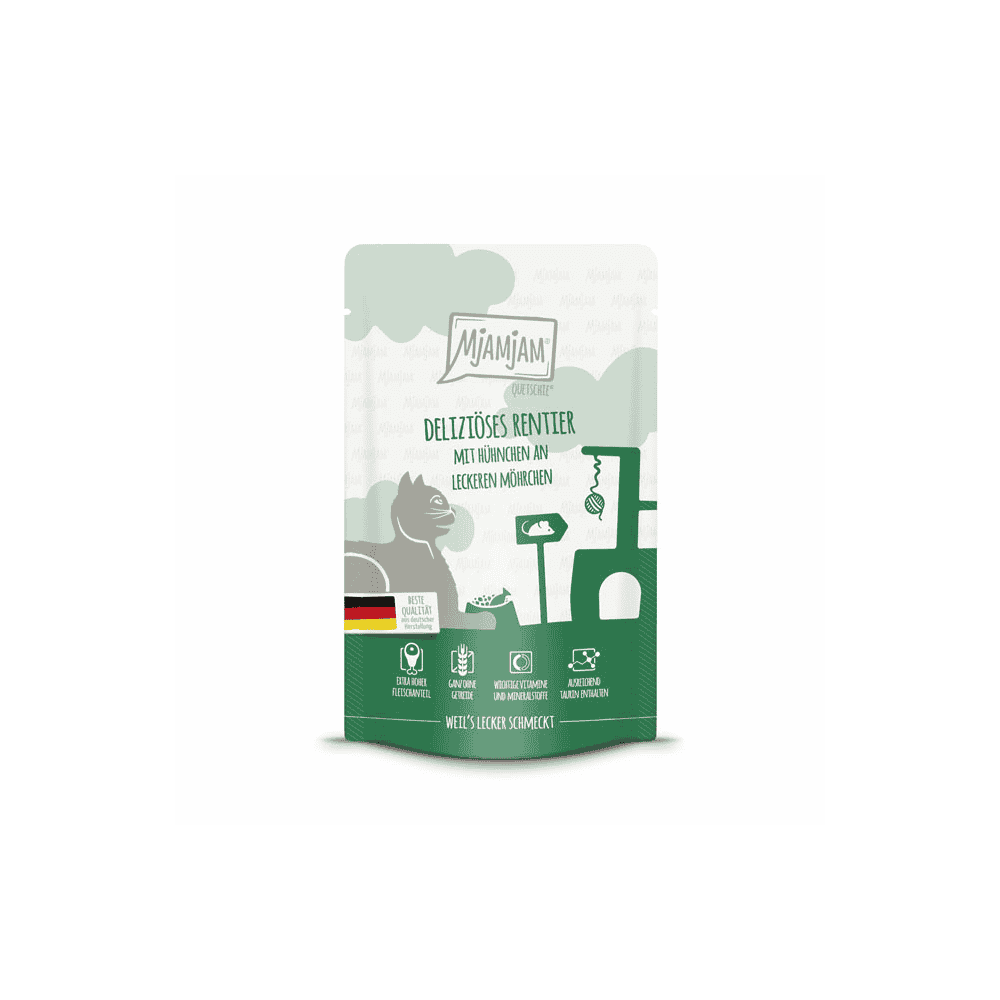 Deliziöses Rentier mit Hühnchen an leckeren Möhrchen