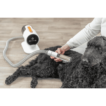 Clipper set with fur vacuum cleaner