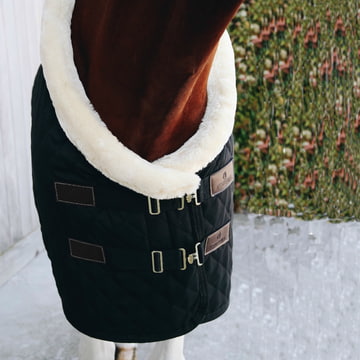 Show rug 160 g with synthetic fur collar - black