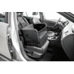Erhöhter Autositz mit Staufach