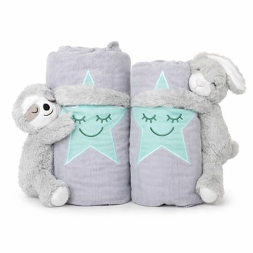 Star blanket with cuddly toy