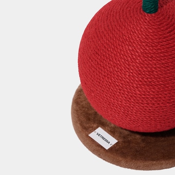 Cherry scratching post