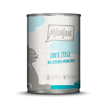 Zarte Ziege an leckeren Möhrchen