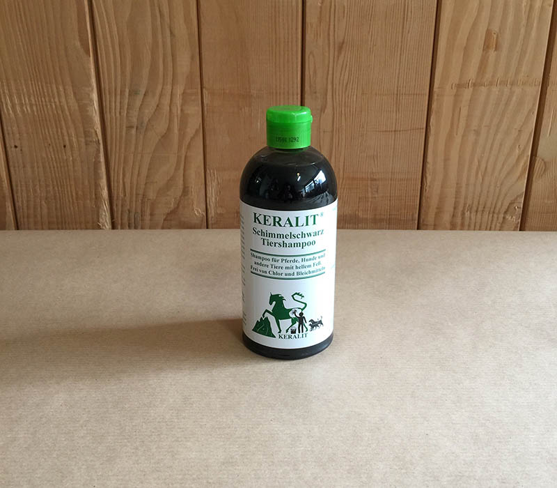 Shampooing Schimmelschwarz