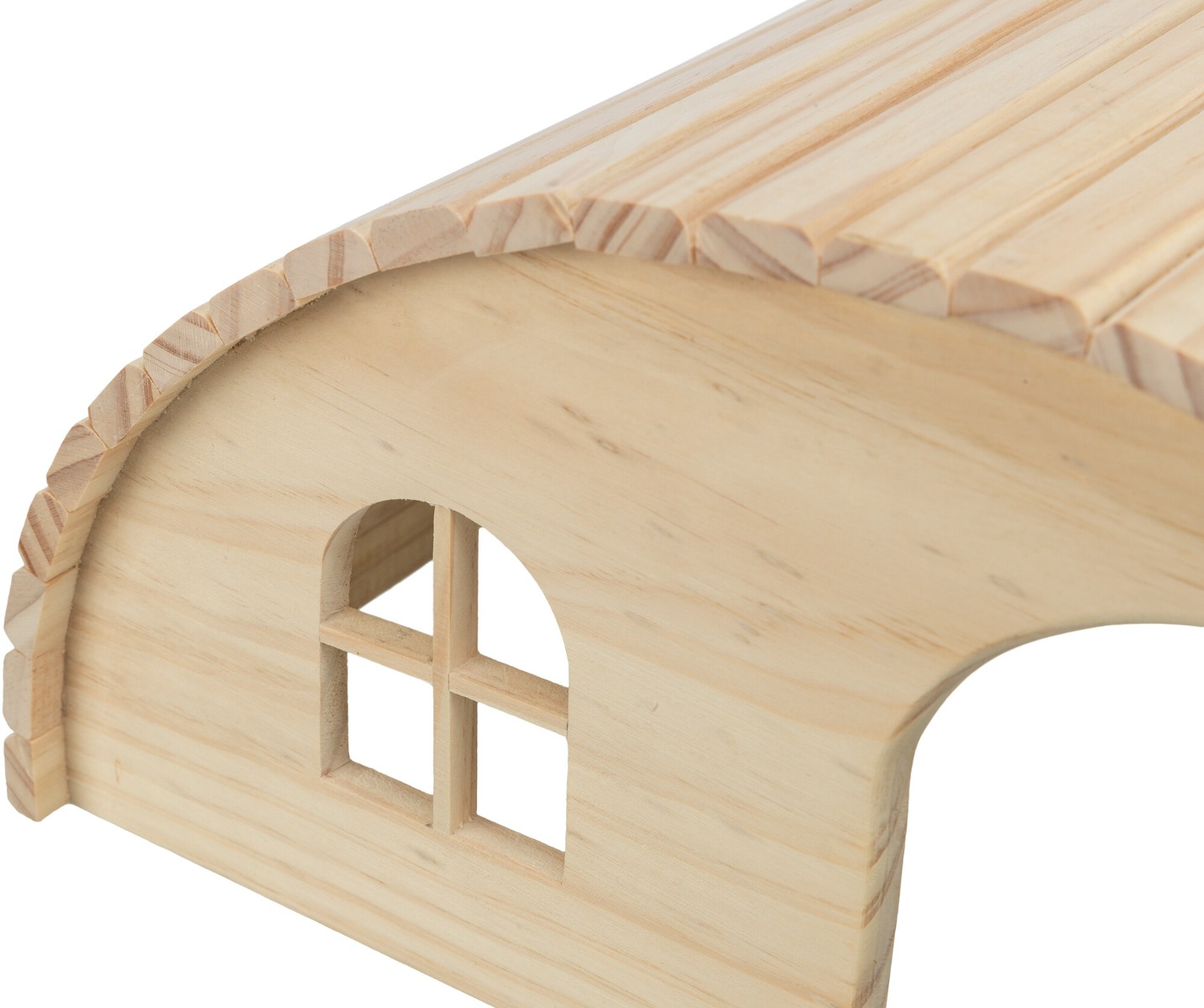 Nail-free round house for rabbits