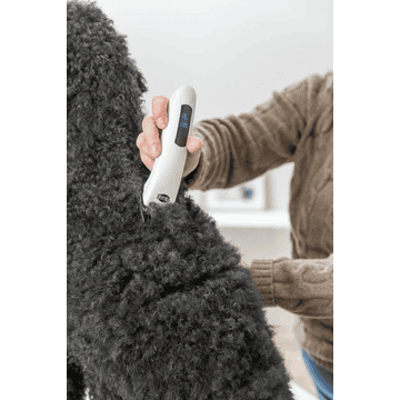TR1600 rechargeable battery clipper