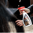 "Power Striegel" Spray pour chevaux foncés