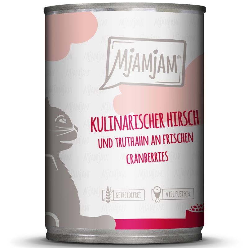 Kulinarischer Hirsch und Truthahn an frischen Cranberries