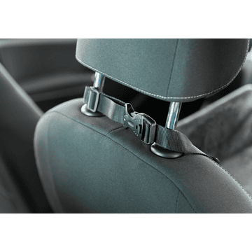Erhöhter Autositz mit Staufach