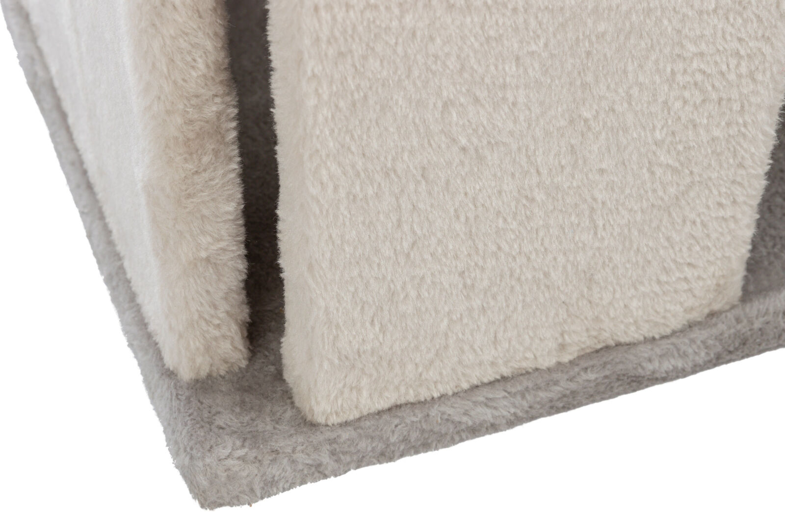 Juliano cat scratcher