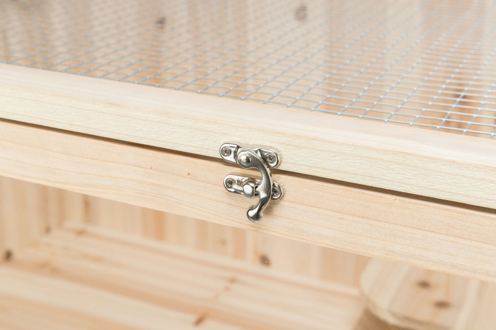 Mice wooden enclosure