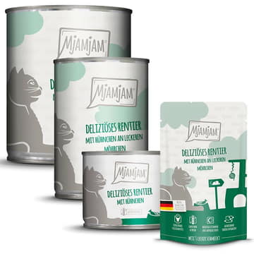 Deliziöses Rentier mit Hühnchen an leckeren Möhrchen