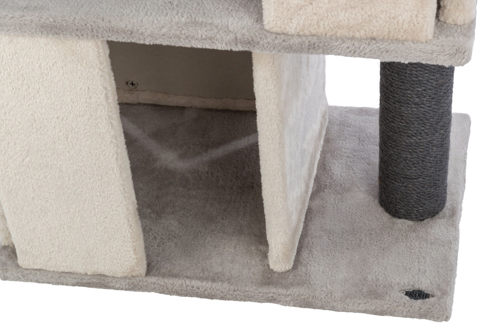 Juliano cat scratcher